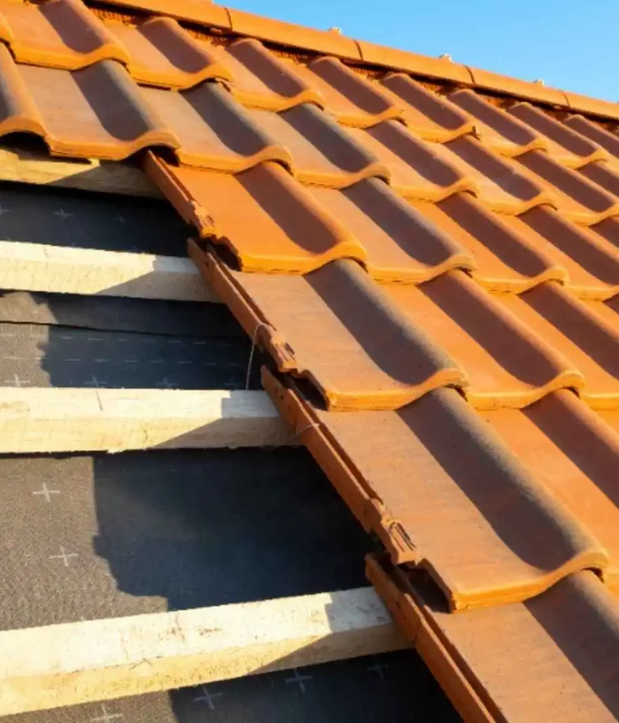 Les-Toitures-du-Soleil-83-Experts-en-rénovation-de-toiture-à-Sanary-sur-Mer_