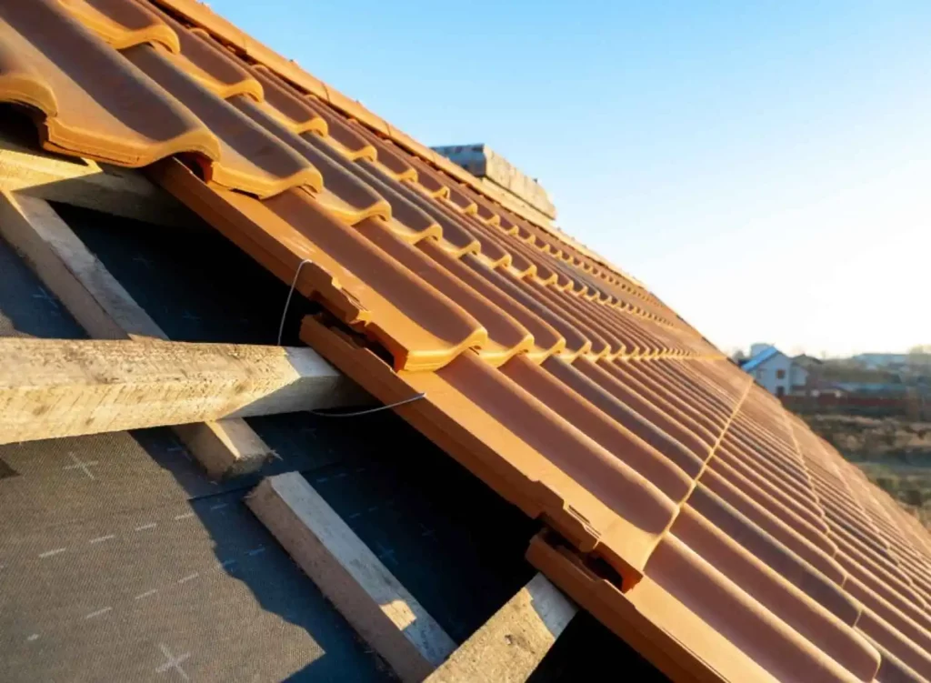 Toiture-en-rénovation-Les-Toitures-du-Soleil-83-dans-le-Var