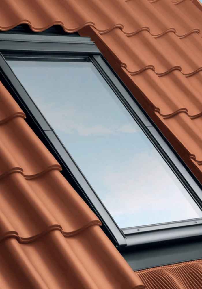 Velux sur toiture à Sanary-sur-Mer - Les Toitures du Soleil 83
